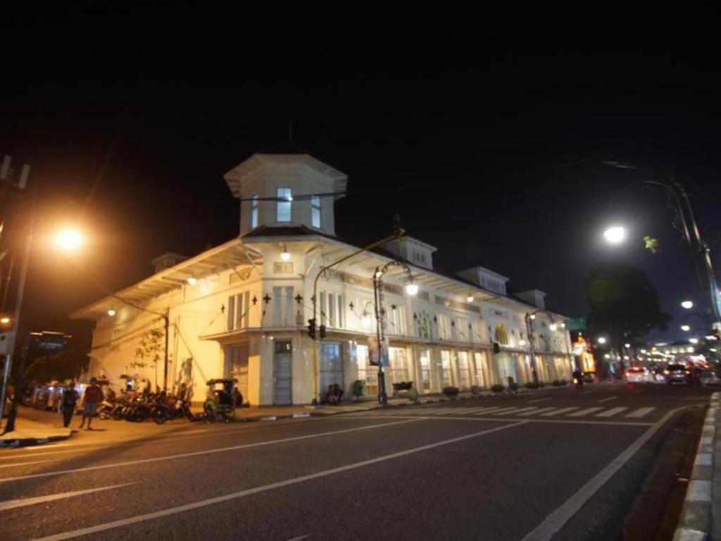 Raffleshom Hotel Bandung Dış mekan fotoğraf