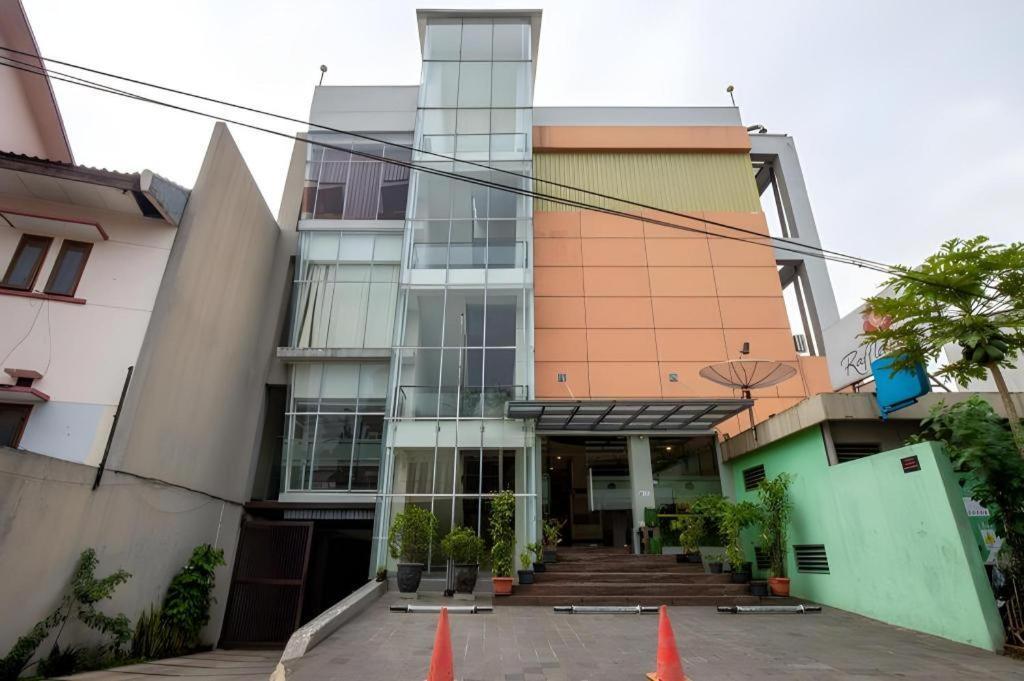 Raffleshom Hotel Bandung Dış mekan fotoğraf