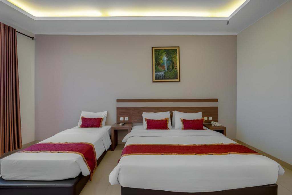 Raffleshom Hotel Bandung Dış mekan fotoğraf