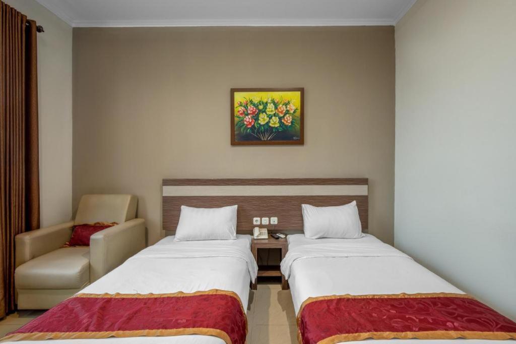Raffleshom Hotel Bandung Dış mekan fotoğraf
