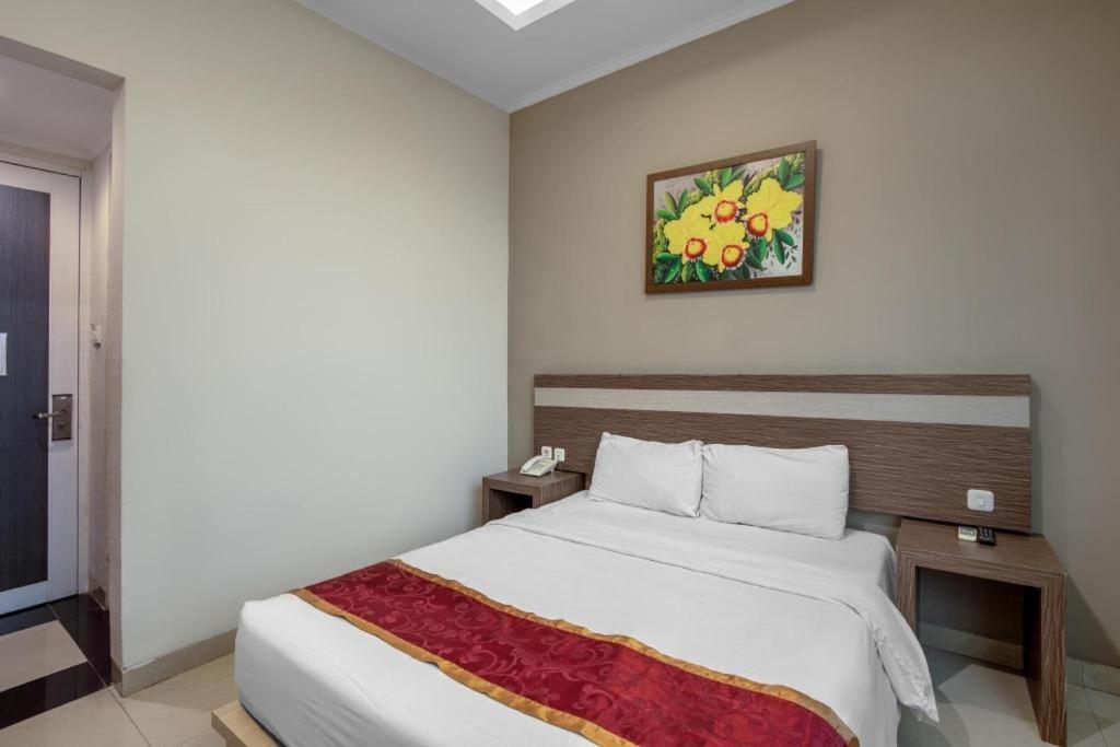 Raffleshom Hotel Bandung Dış mekan fotoğraf